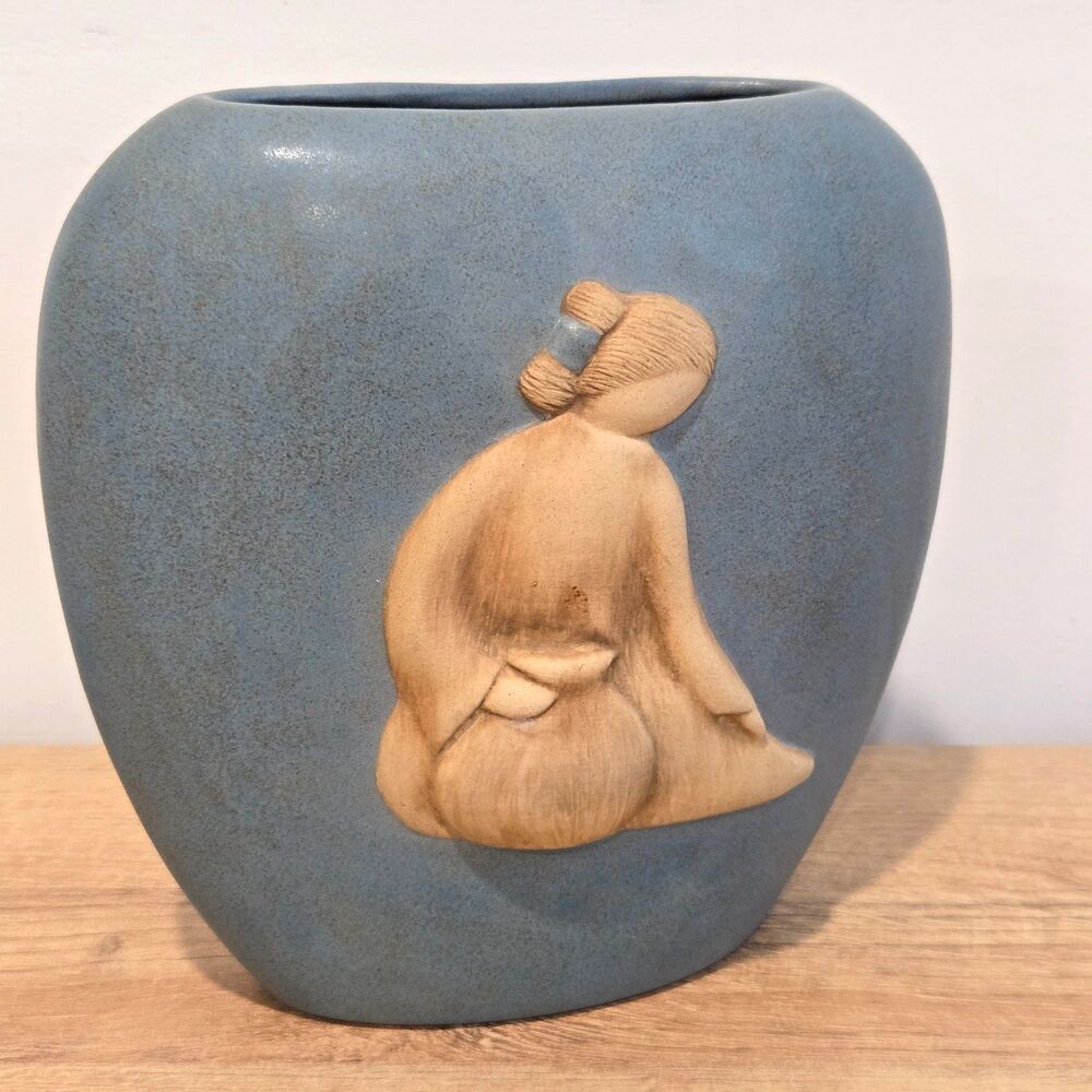 Vtg Jack‎ Black Navajo Vase Signed 1987 mottled blue Raised relief Woman Rustic